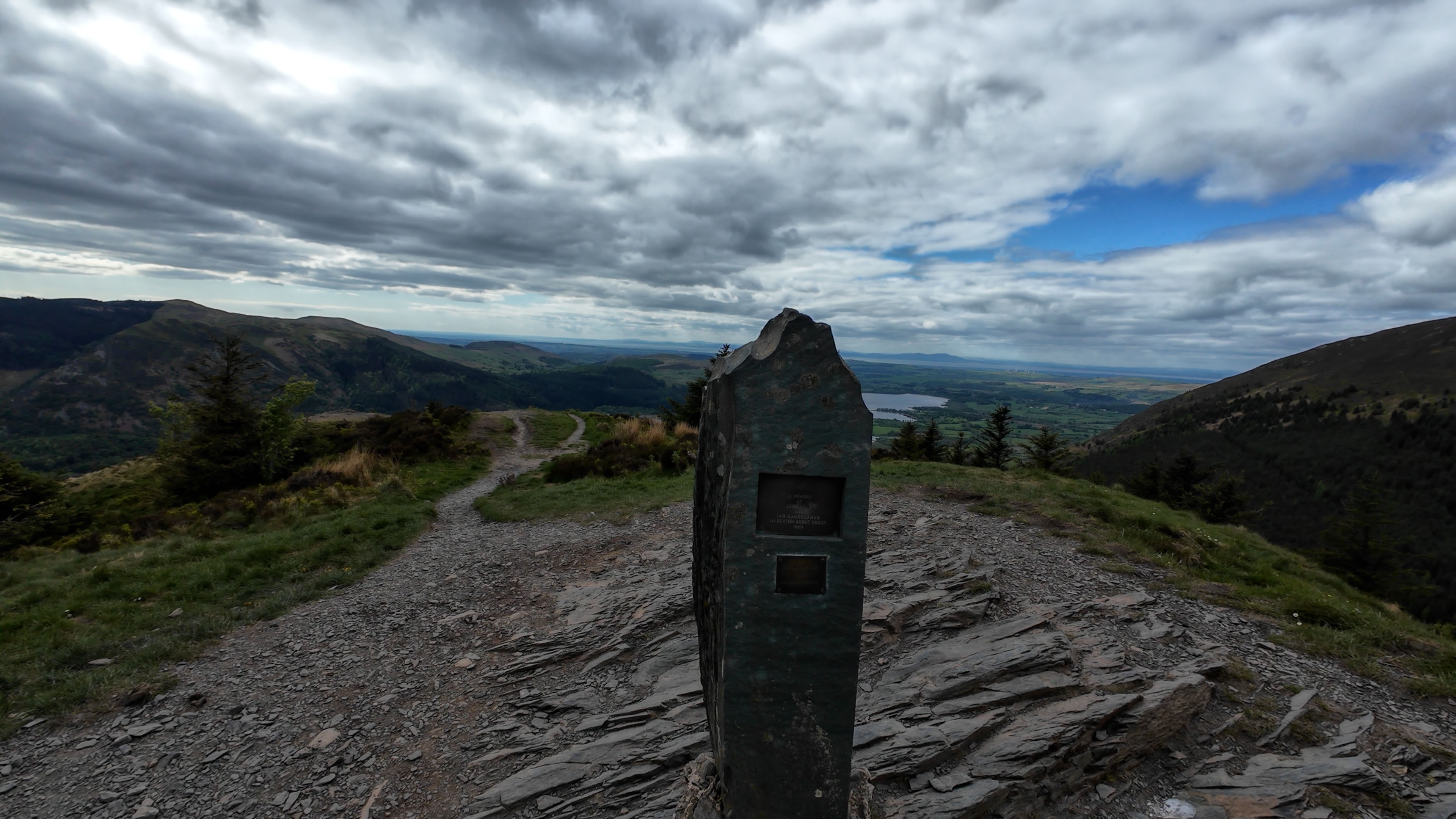 Dodd (Skiddaw) - Northern Fells - 1,647ft (502m) - Grid Ref: NY 24438 27346
